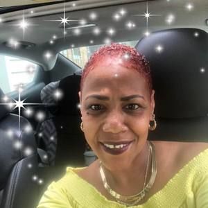 Meet your Posher, Carla